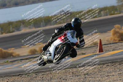 media/Dec-18-2022-SoCal Trackdays (Sun) [[8099a50955]]/Turn 14 (940am)/